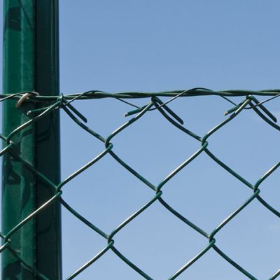 Elastic mesh fencing