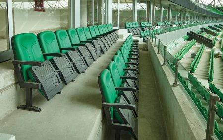 SPECTATOR CHAIR