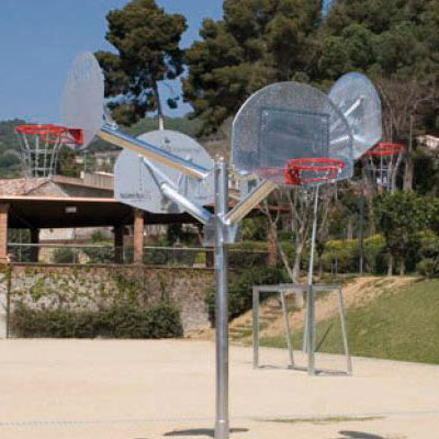 SET OF POLES QUADRUPLINE ANTI-VANDALISM BASKETBALL