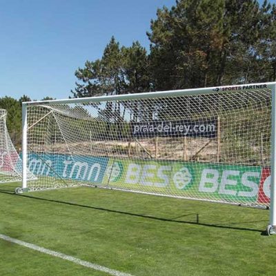 PORTABLE FOOTBALL GOAL